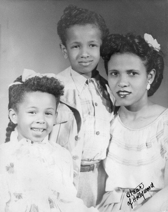 Veda James with her children Tipy and Boppie