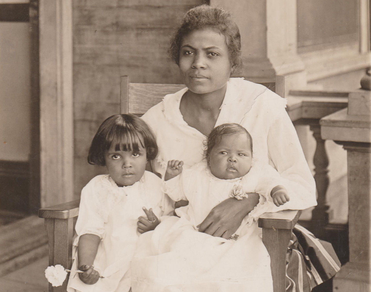 Veda James (infant) with her sister Lolita and mother Edna Durr in the 1920's1920's